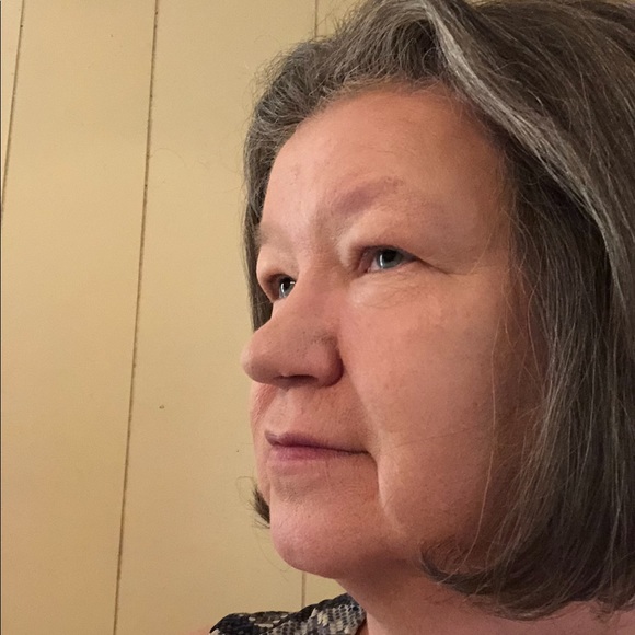 Meet your Posher, Lisa - Picture 4 of 7